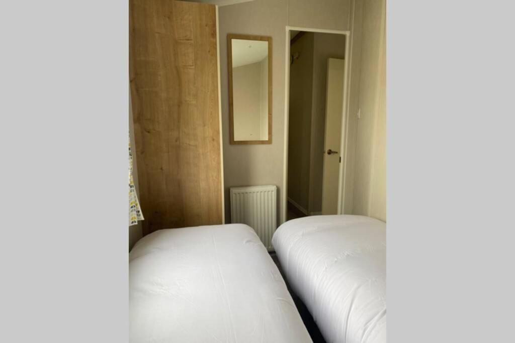 Three Bedroom Caravan Camber エクステリア 写真